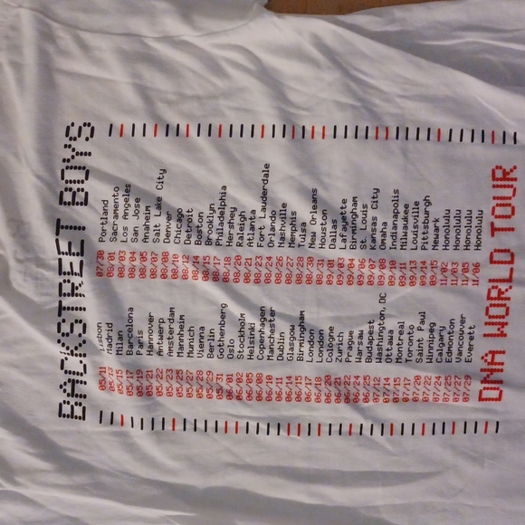 Back street Boys DNA world Tour Tee Shirt Size Small - Picture 2 of 4